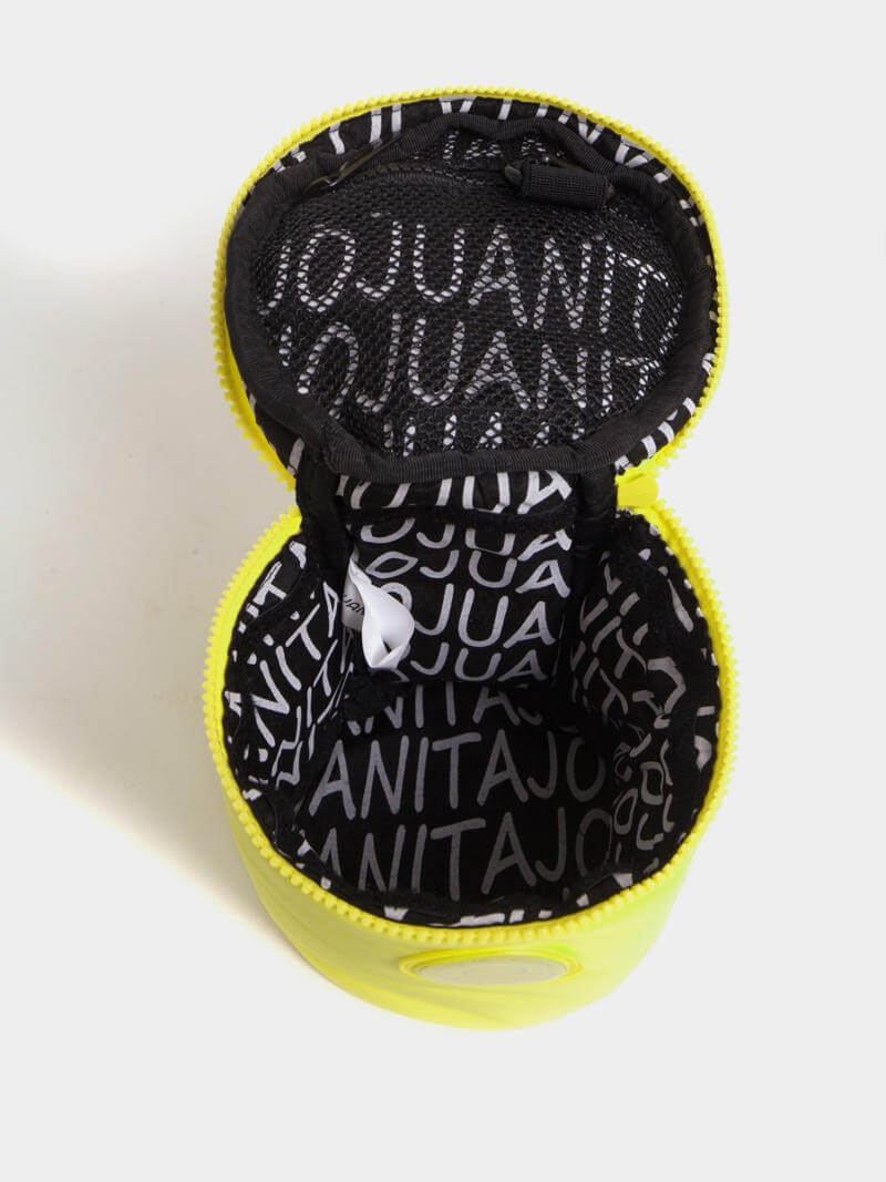 Neceser cilindrico porta brochas amarillo
