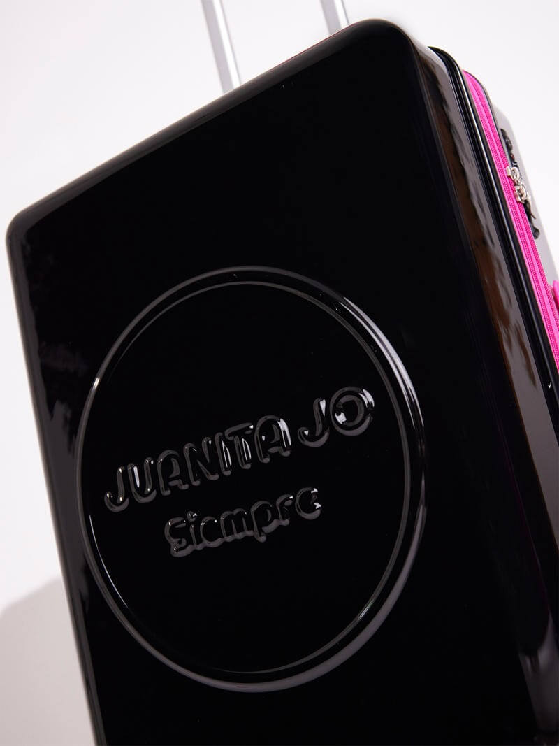 Valija Carry on de 15 Kilos negro y fucsia