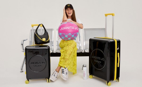Valija Carry on de 15 Kilos negro y amarillo