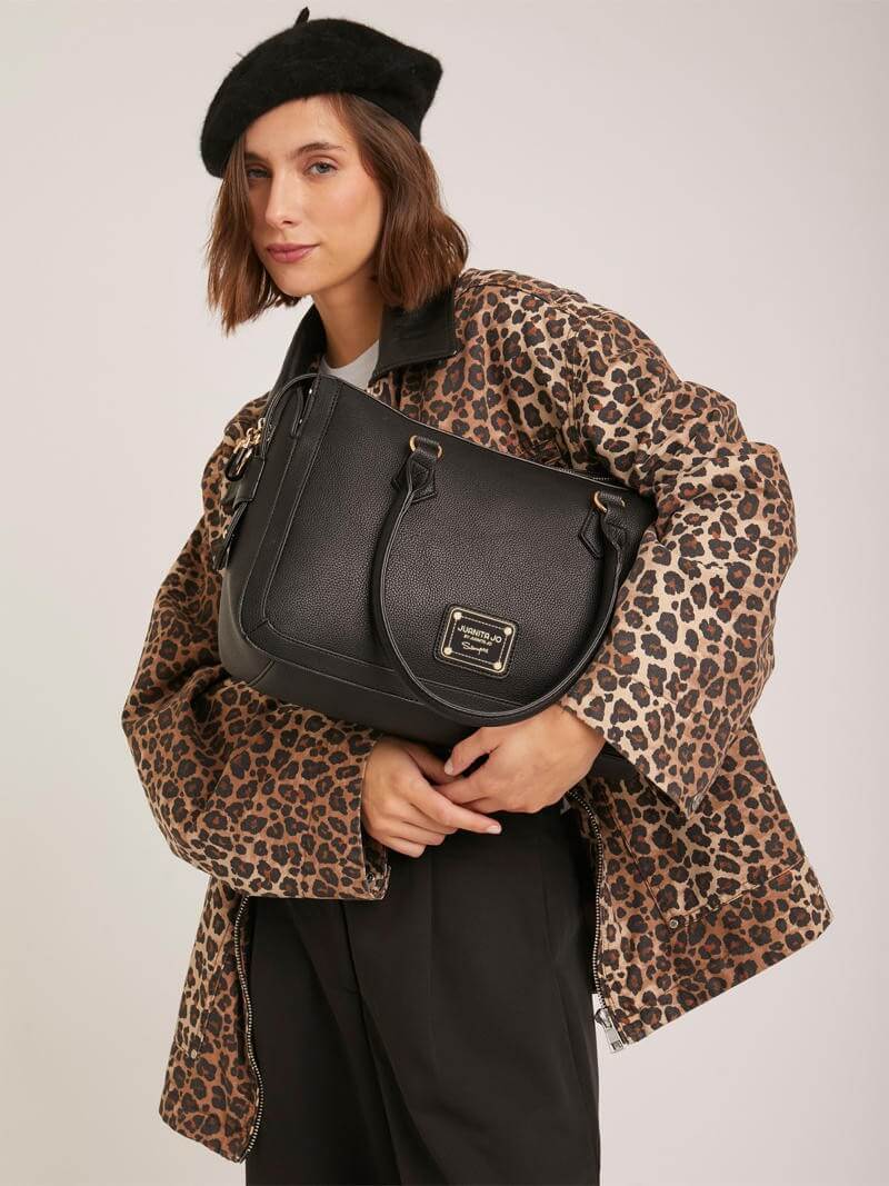 Cartera negra Aurora