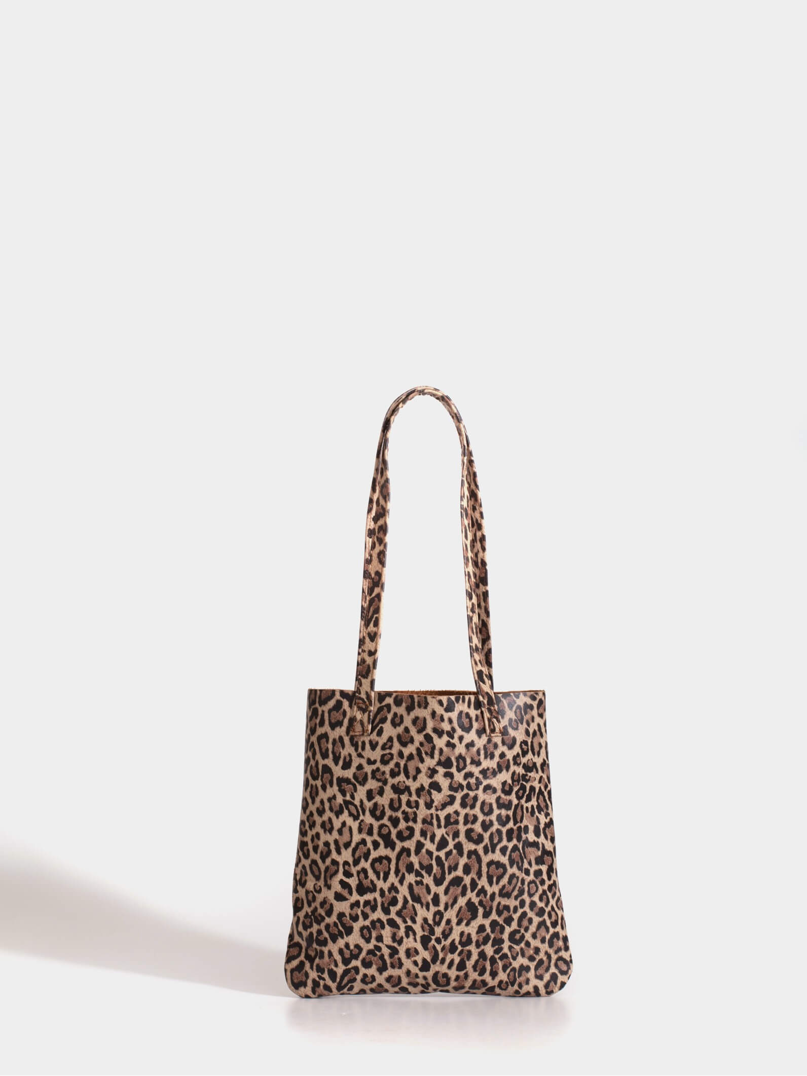 Tote bag de cuero chica print