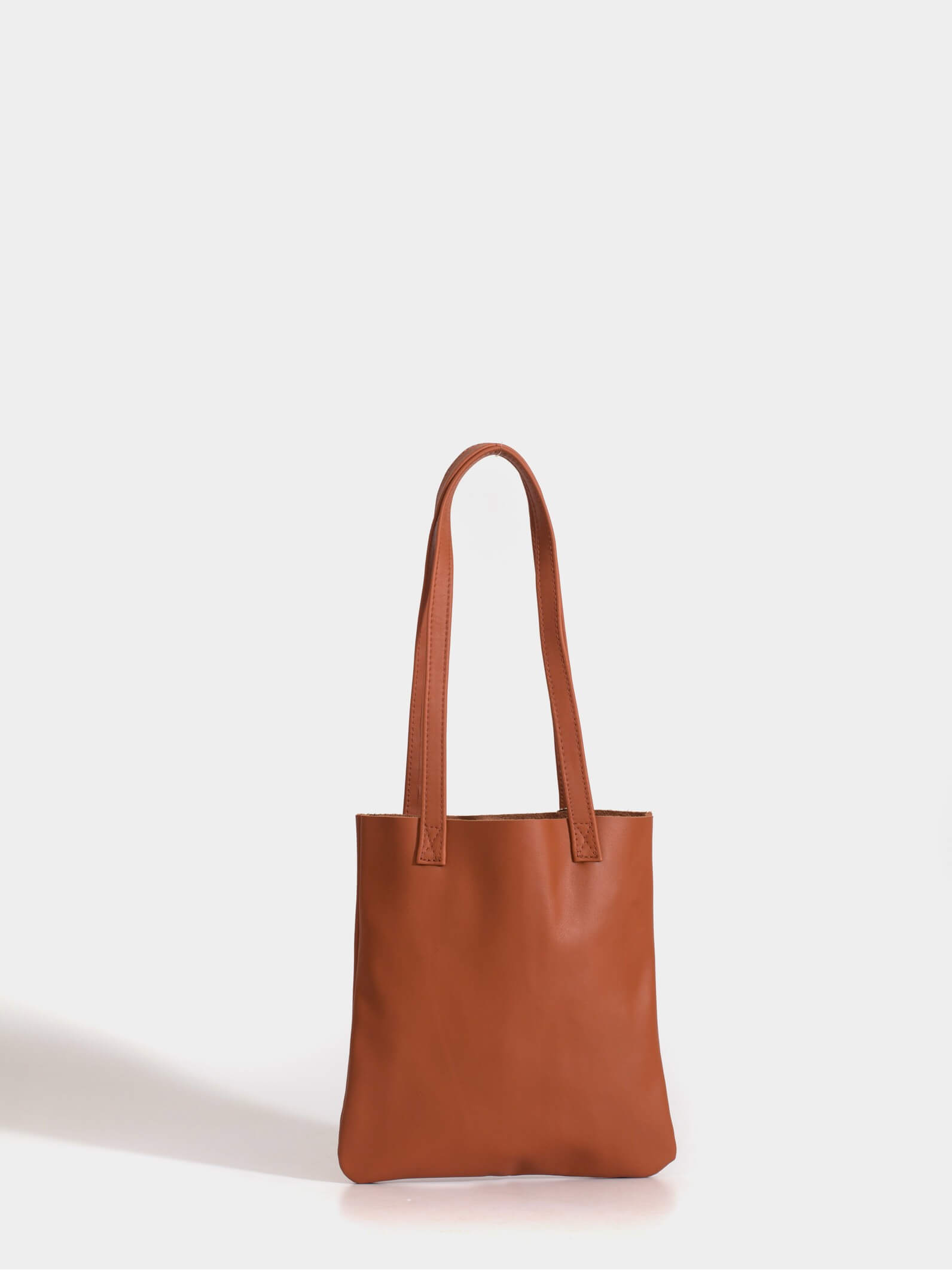 Tote bag de cuero chica suela