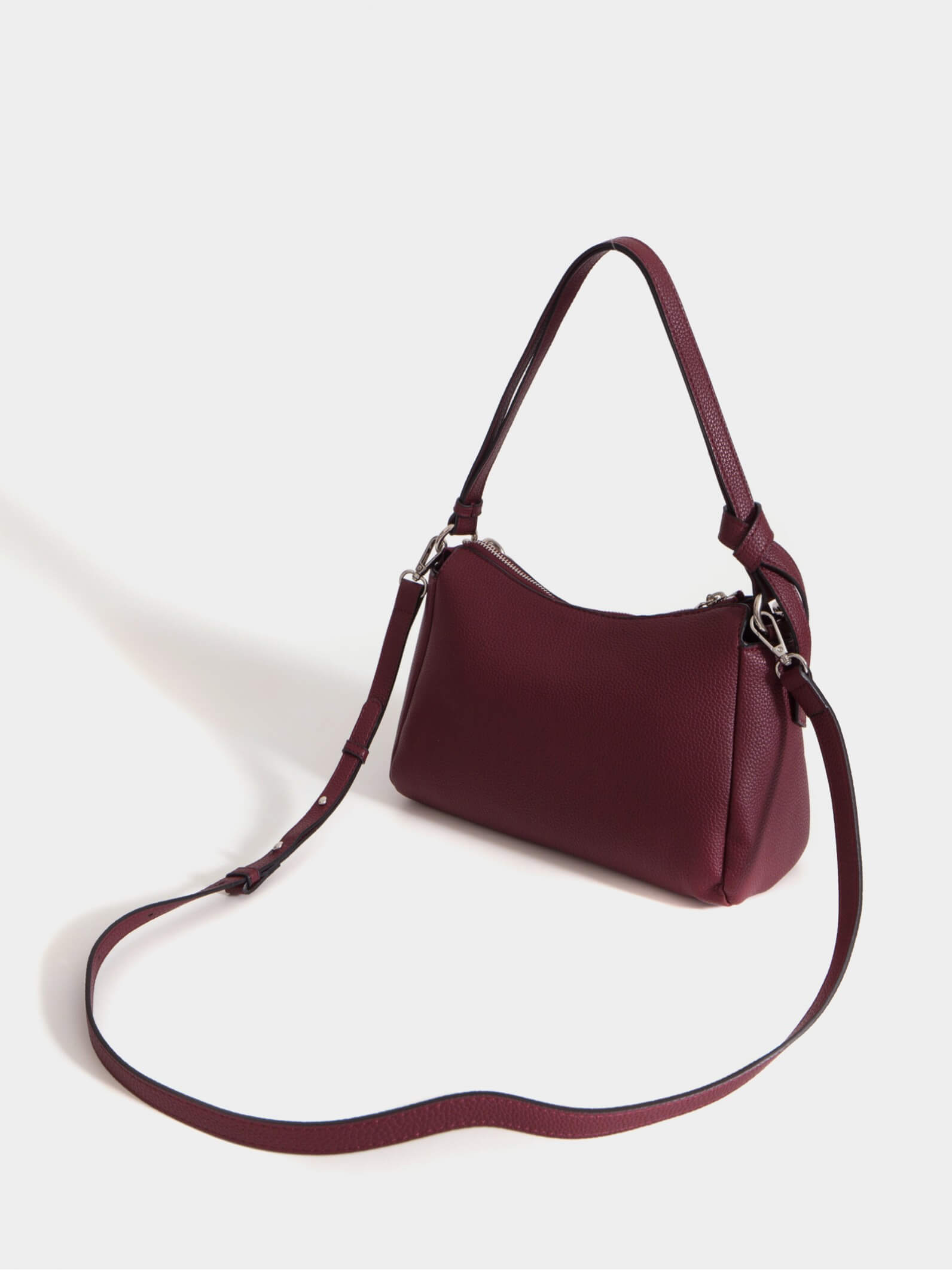 Cartera de hombro bordó Juliana