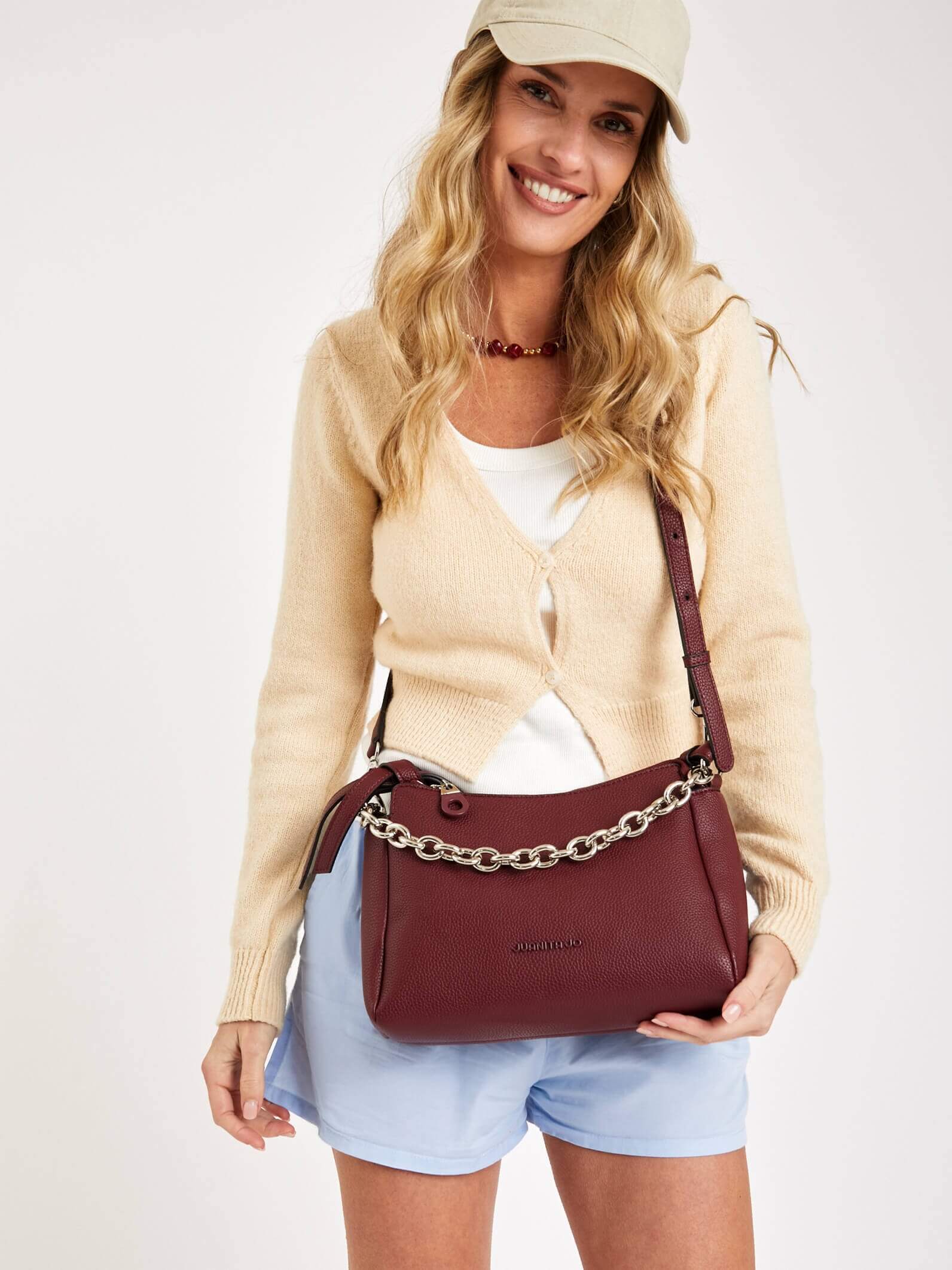 Cartera de hombro bordó Juliana