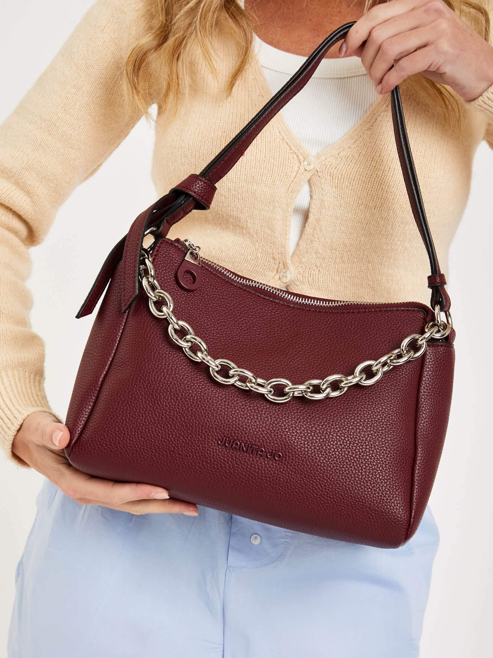 Cartera de hombro bordó Juliana