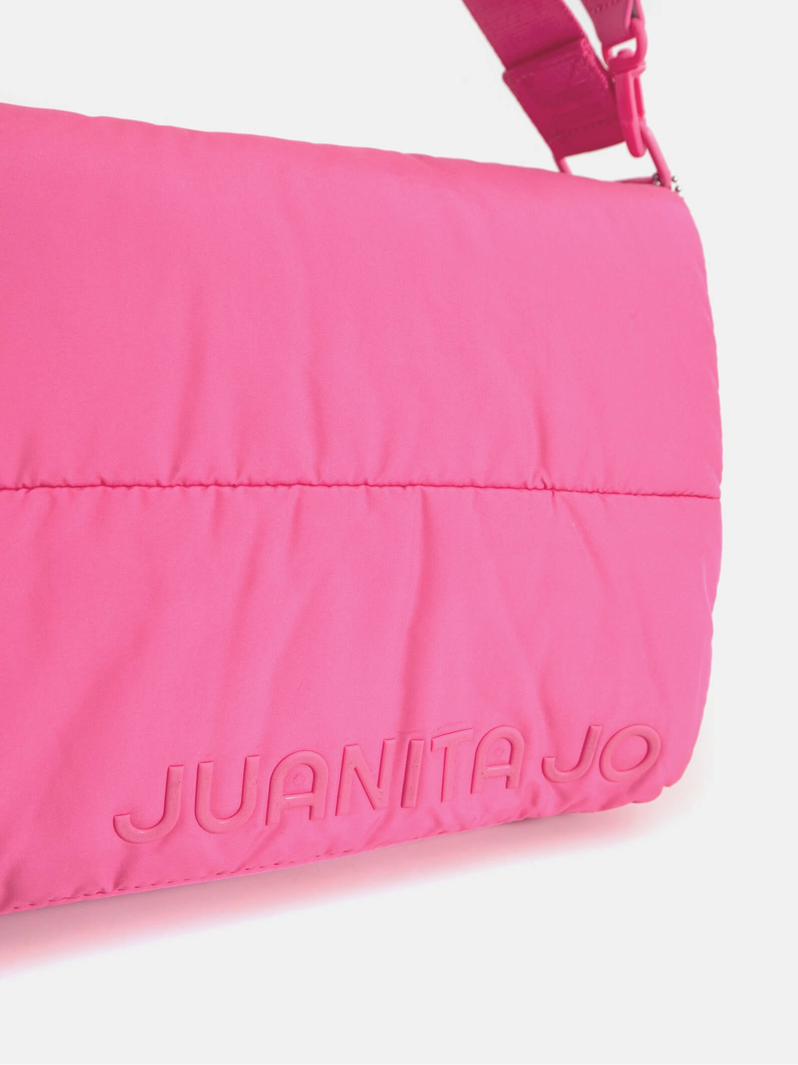 Bandolera puffer fucsia Caro