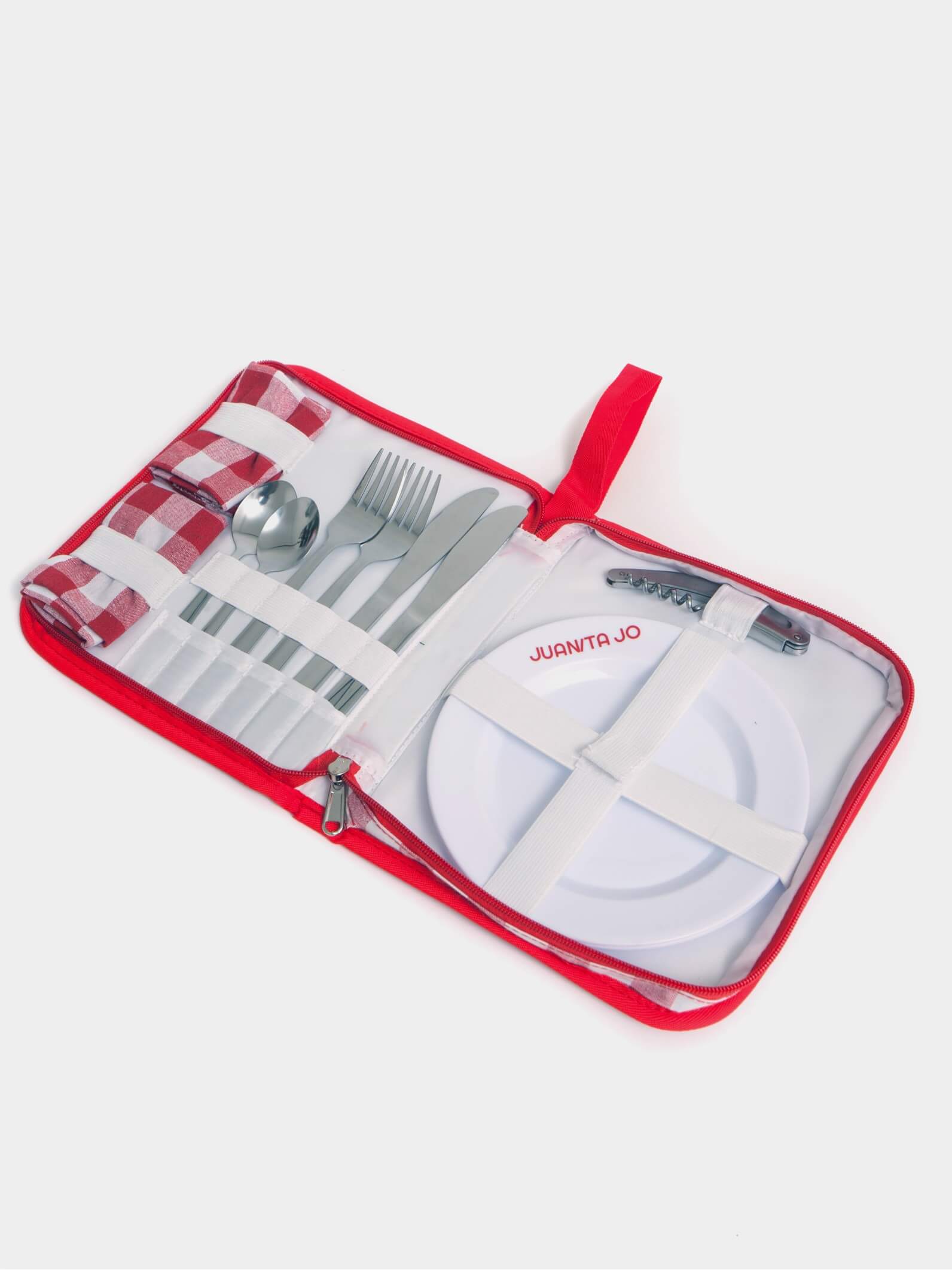 Estuche rojo de cubiertos
