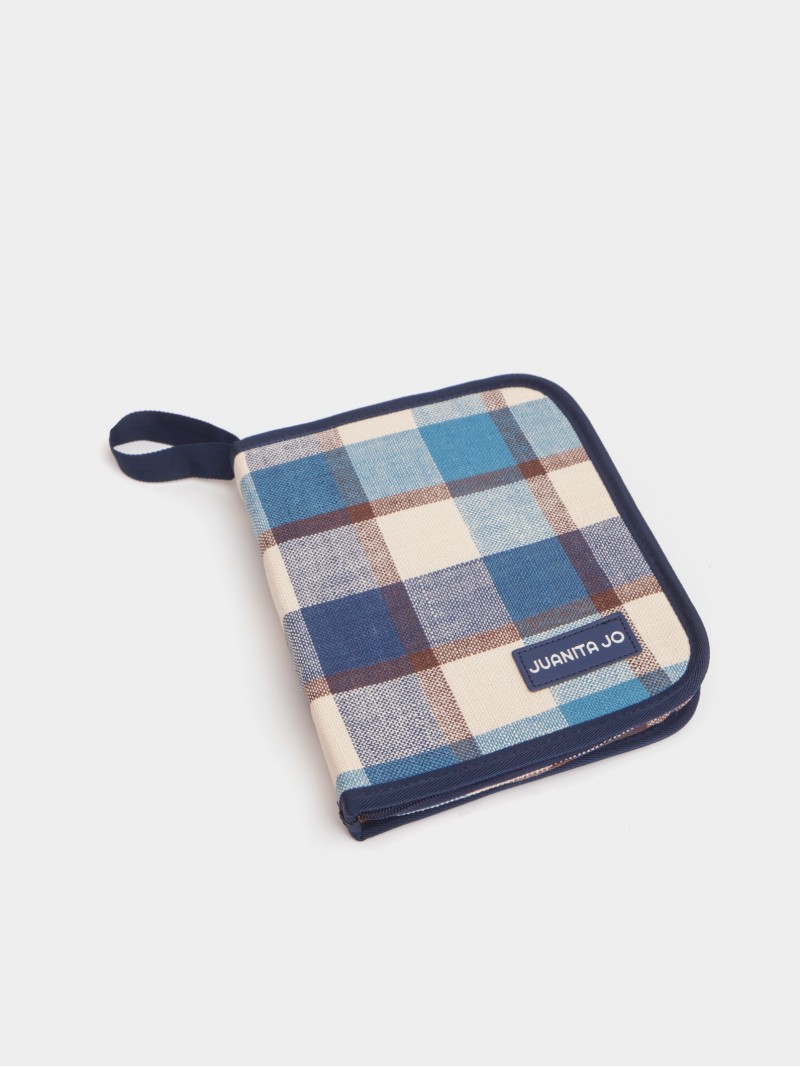 Estuche azul de cubiertos para picnic