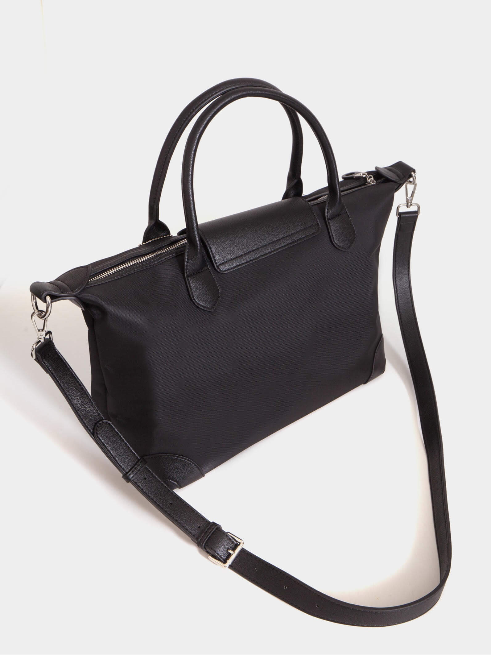 Cartera Negra tipo Maletín Mediana Mara