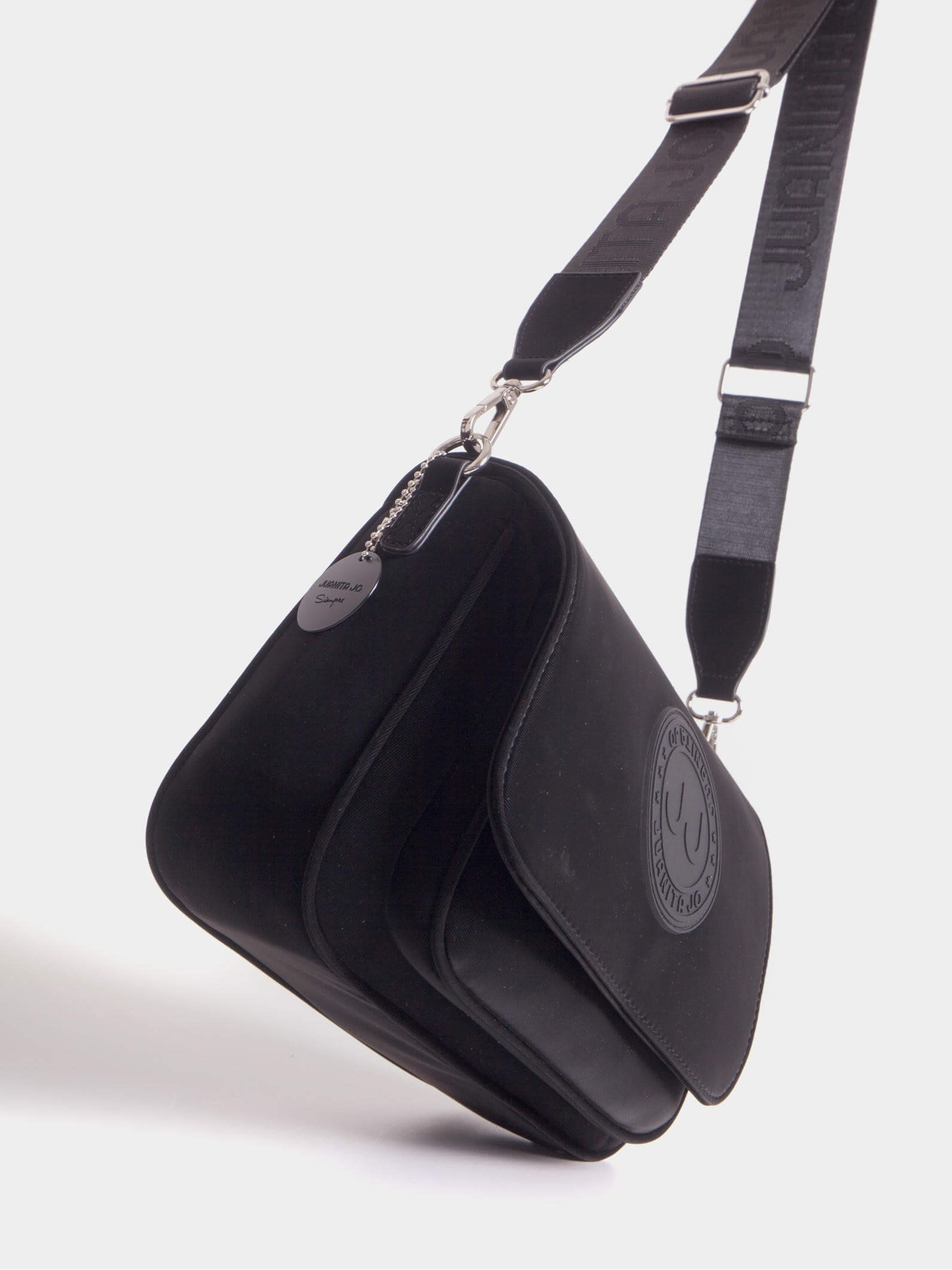 Bandolera Negra Nova