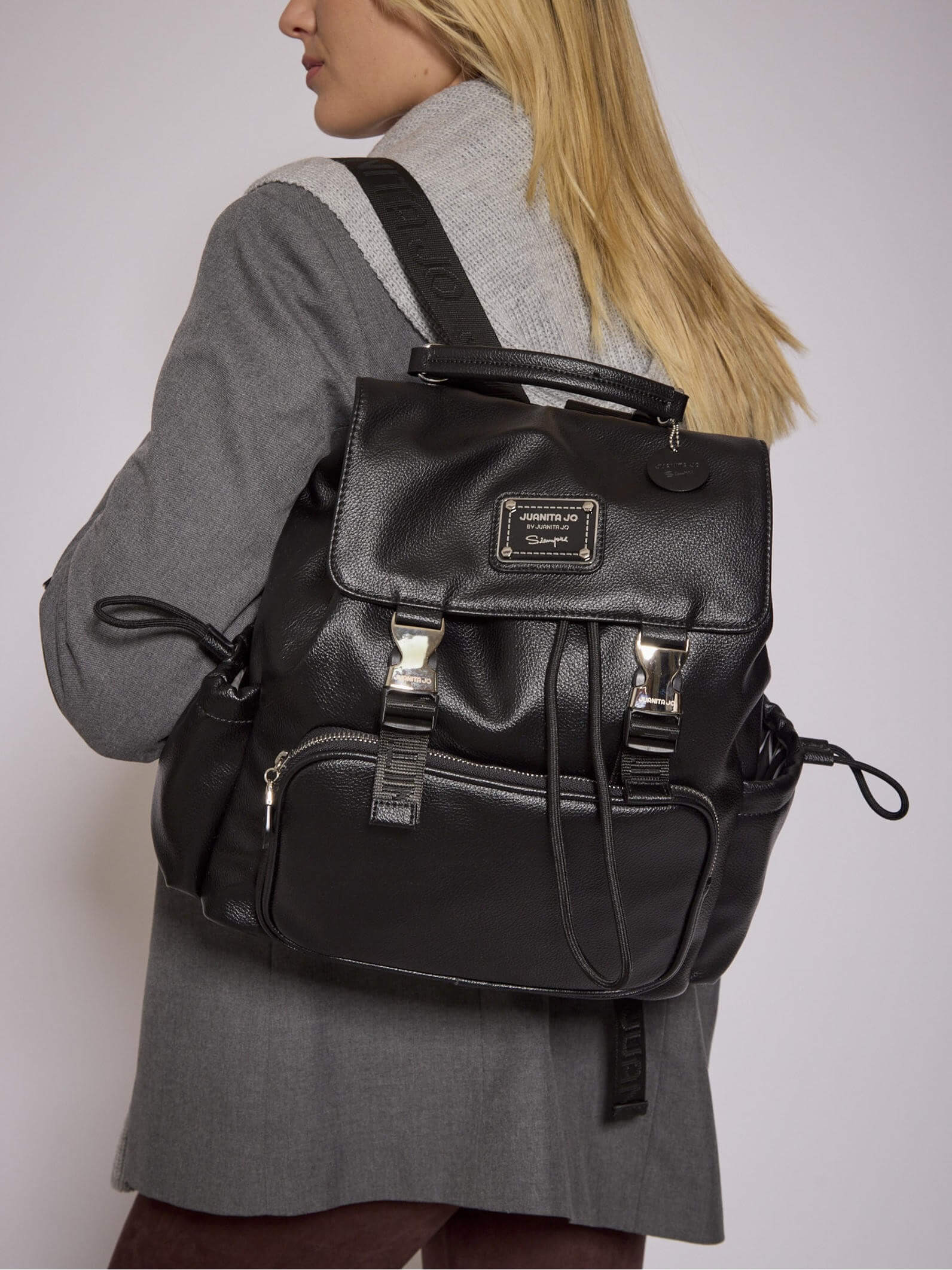 Mochila para notebook 14" negra mediana Hadar