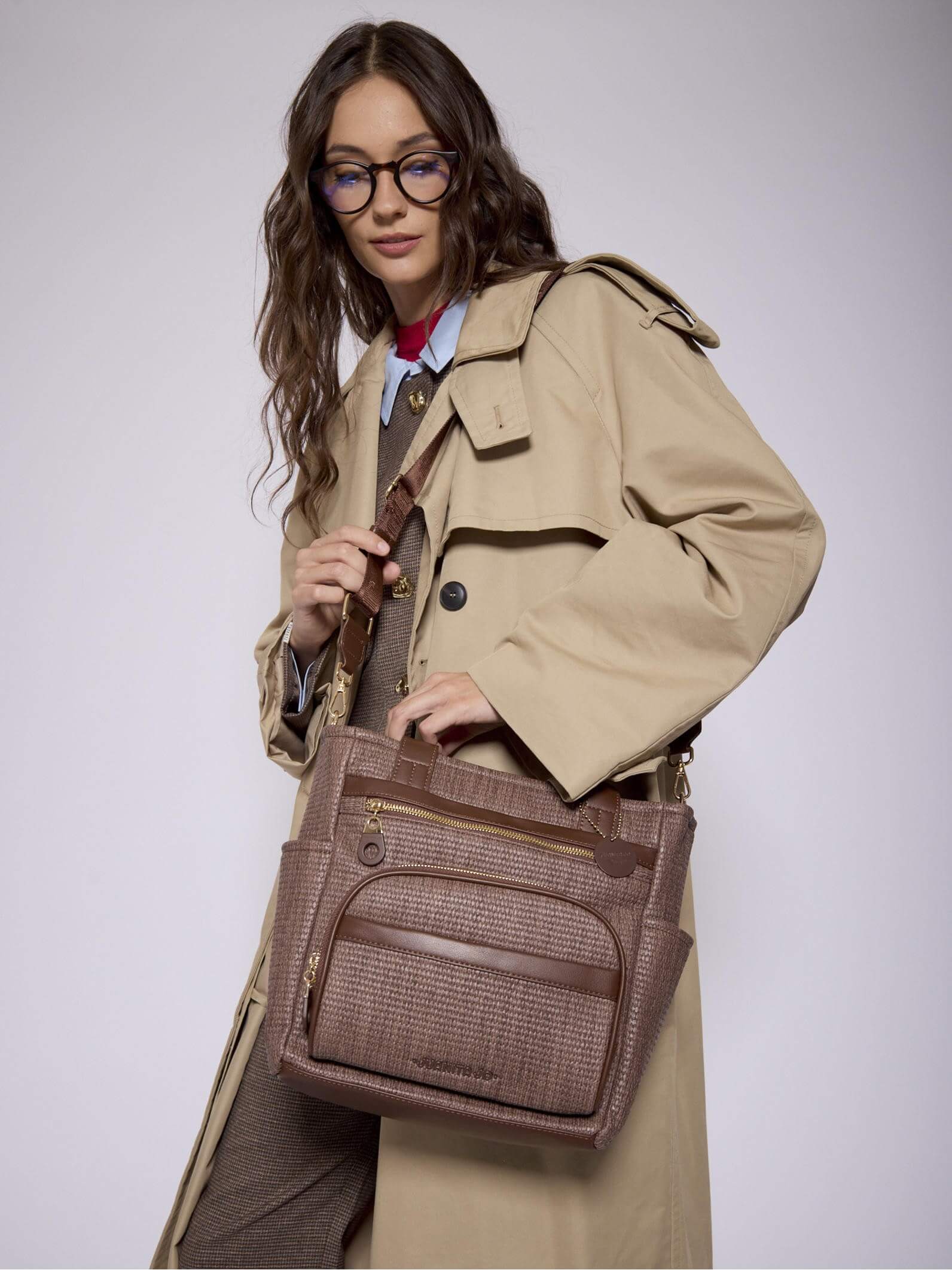 Cartera Mediana Marrón Diana