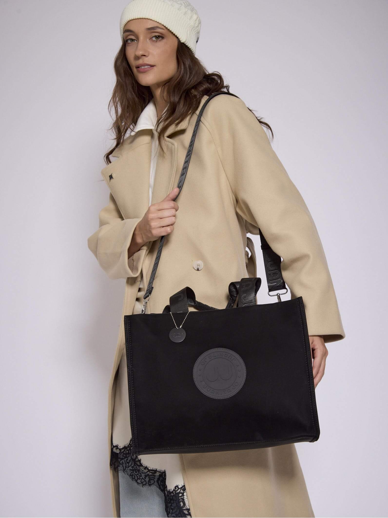 Cartera Negra para Notebook negra Nova