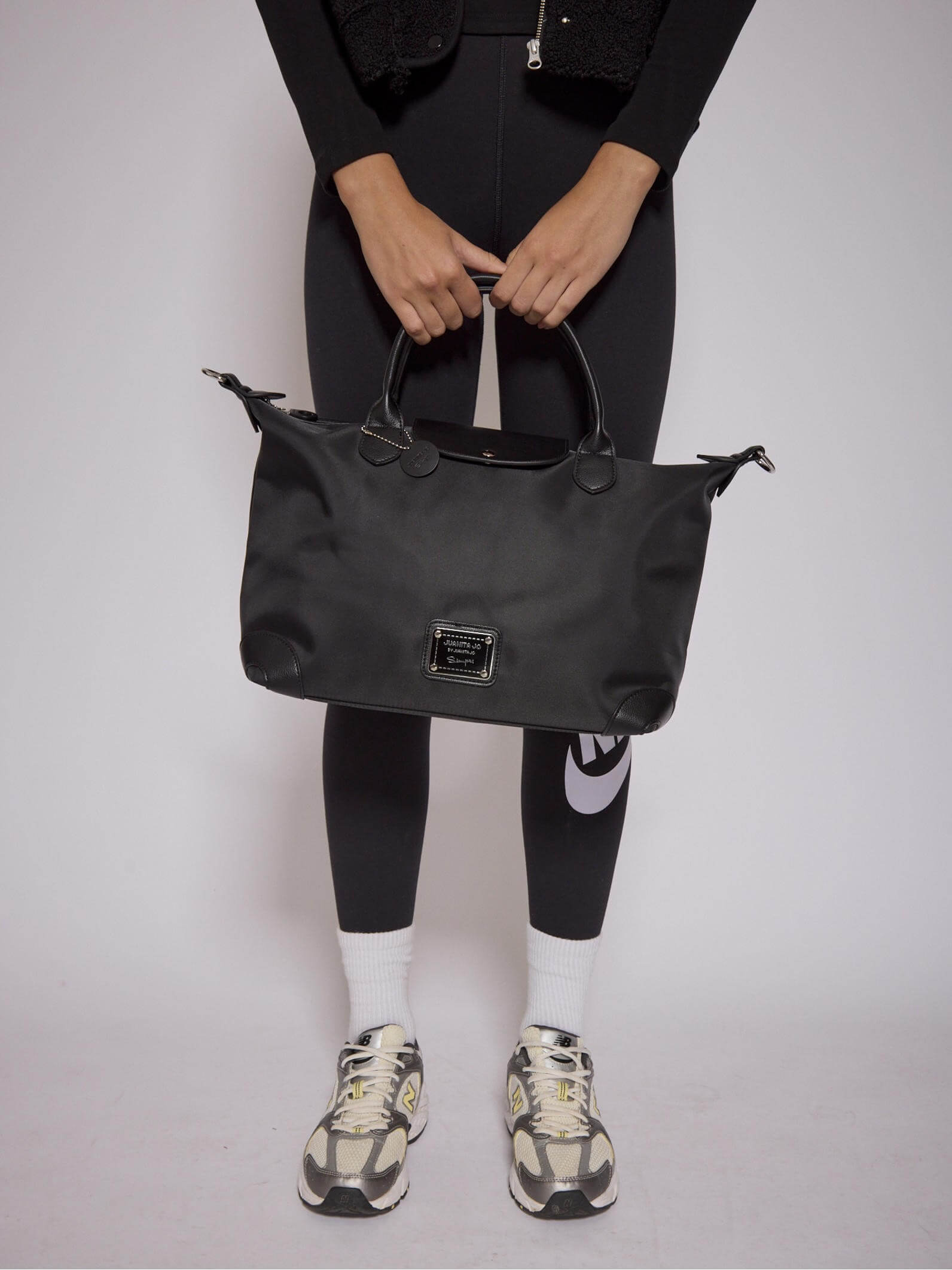 Cartera Negra tipo Maletín Mediana Mara