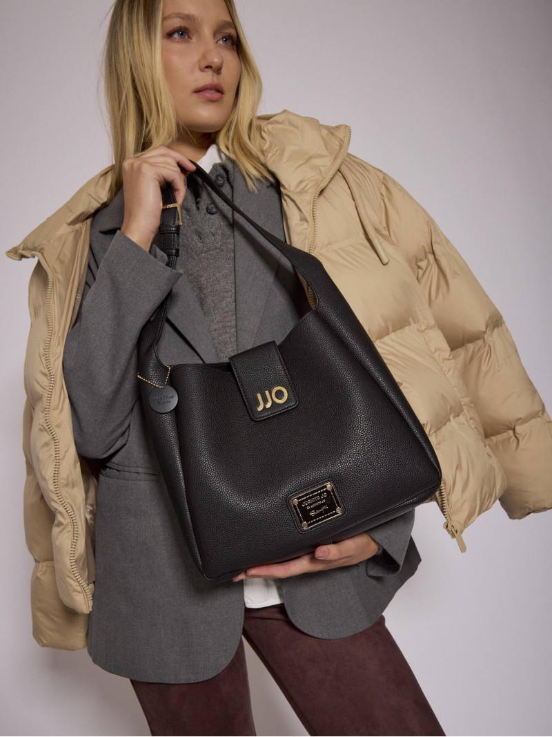 Cartera Negra tipo Bucket Mediana Lina