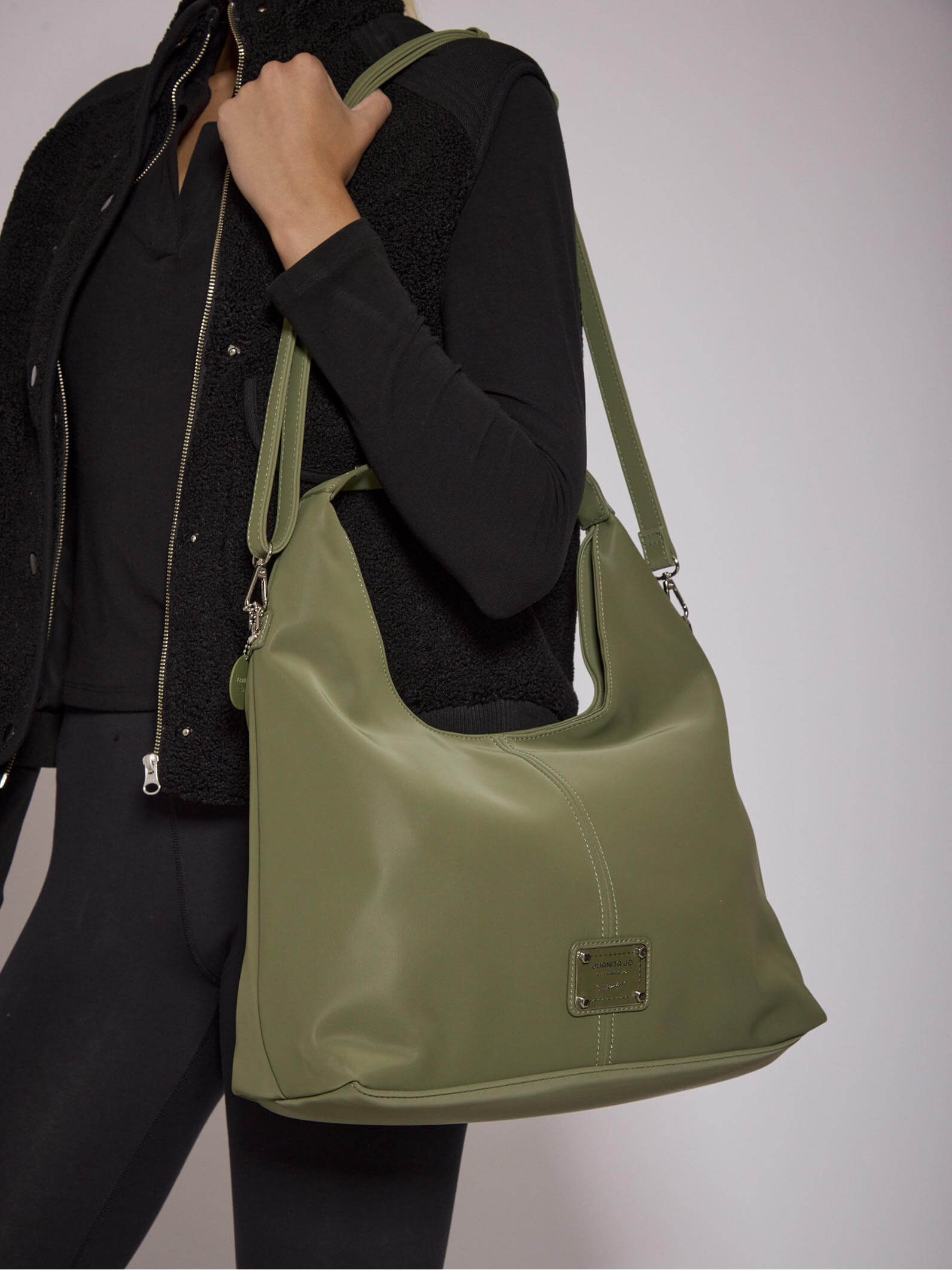 Cartera tipo Hobo Verde Grande Nala