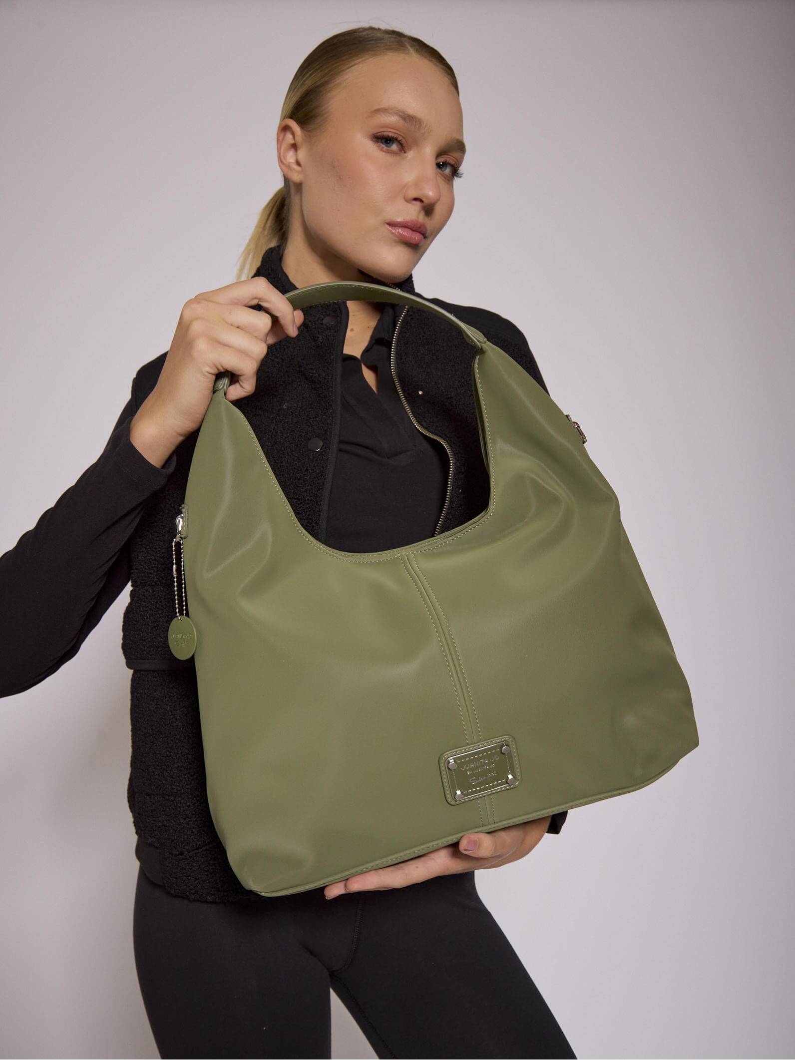 Cartera tipo Hobo Verde Grande Nala