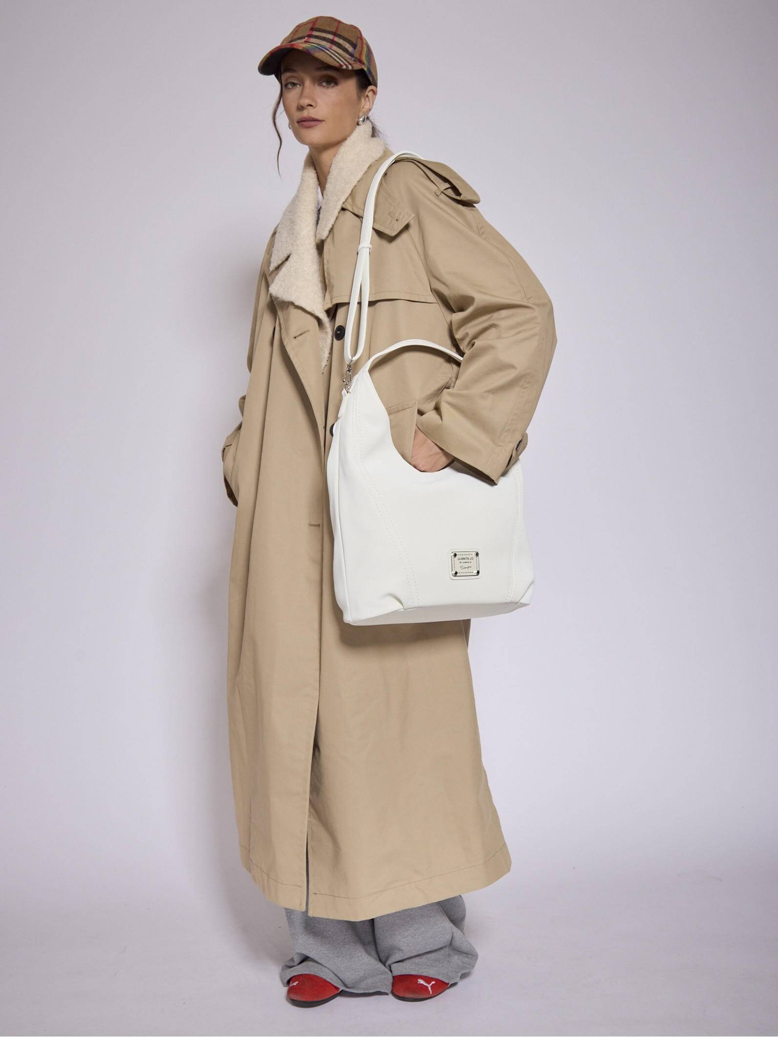 Cartera tipo Hobo Blanca Mediana Nala