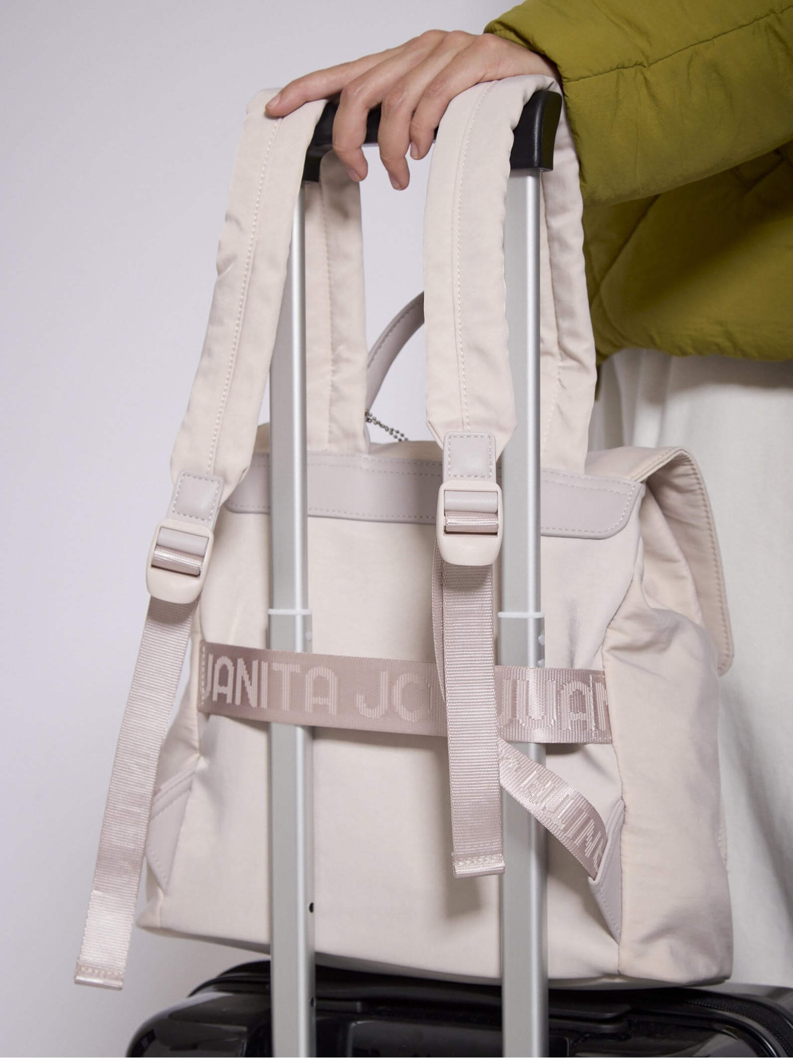 Mochila color Hueso Atlas