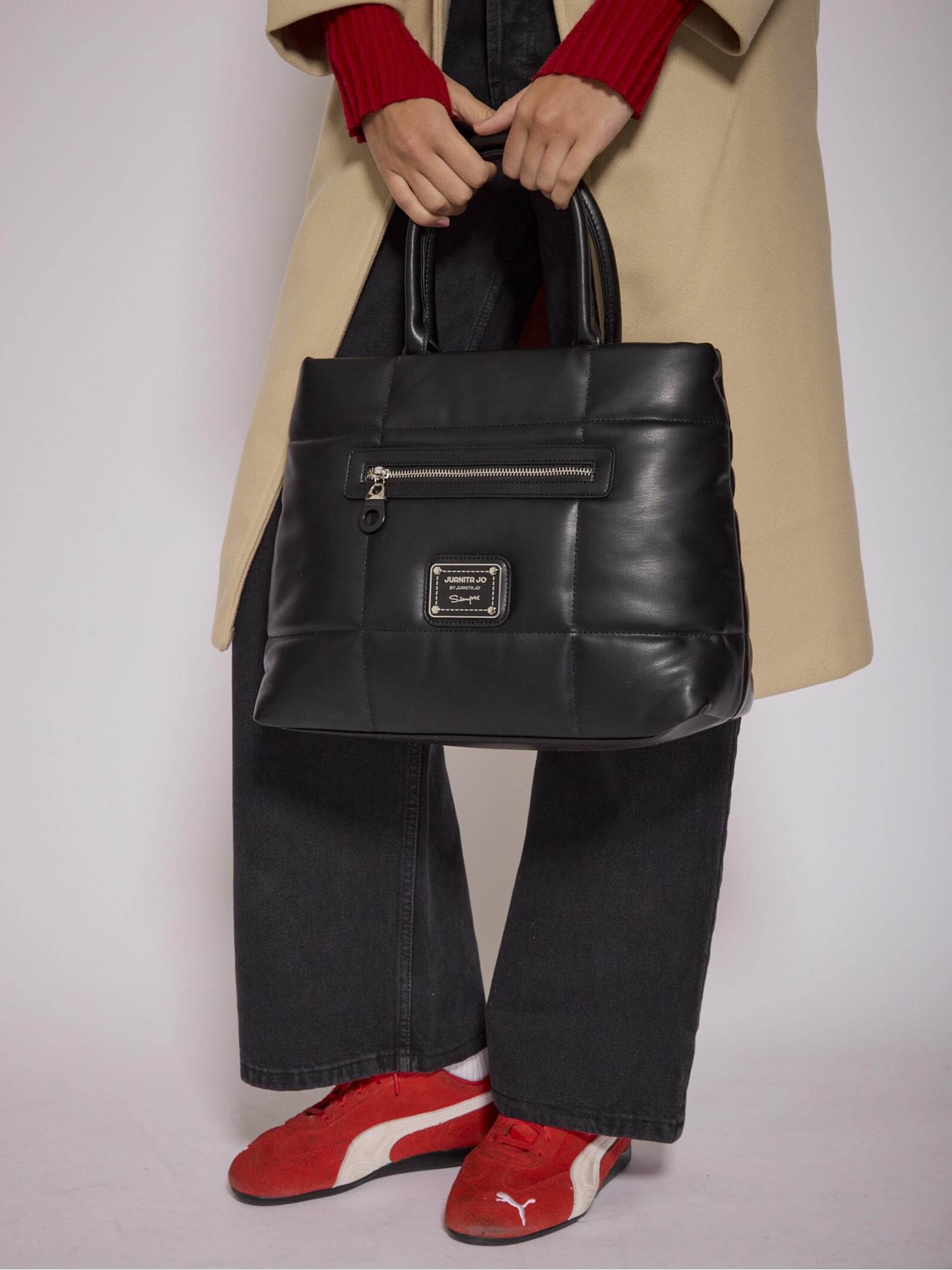 Cartera Negra Mediana Puffer