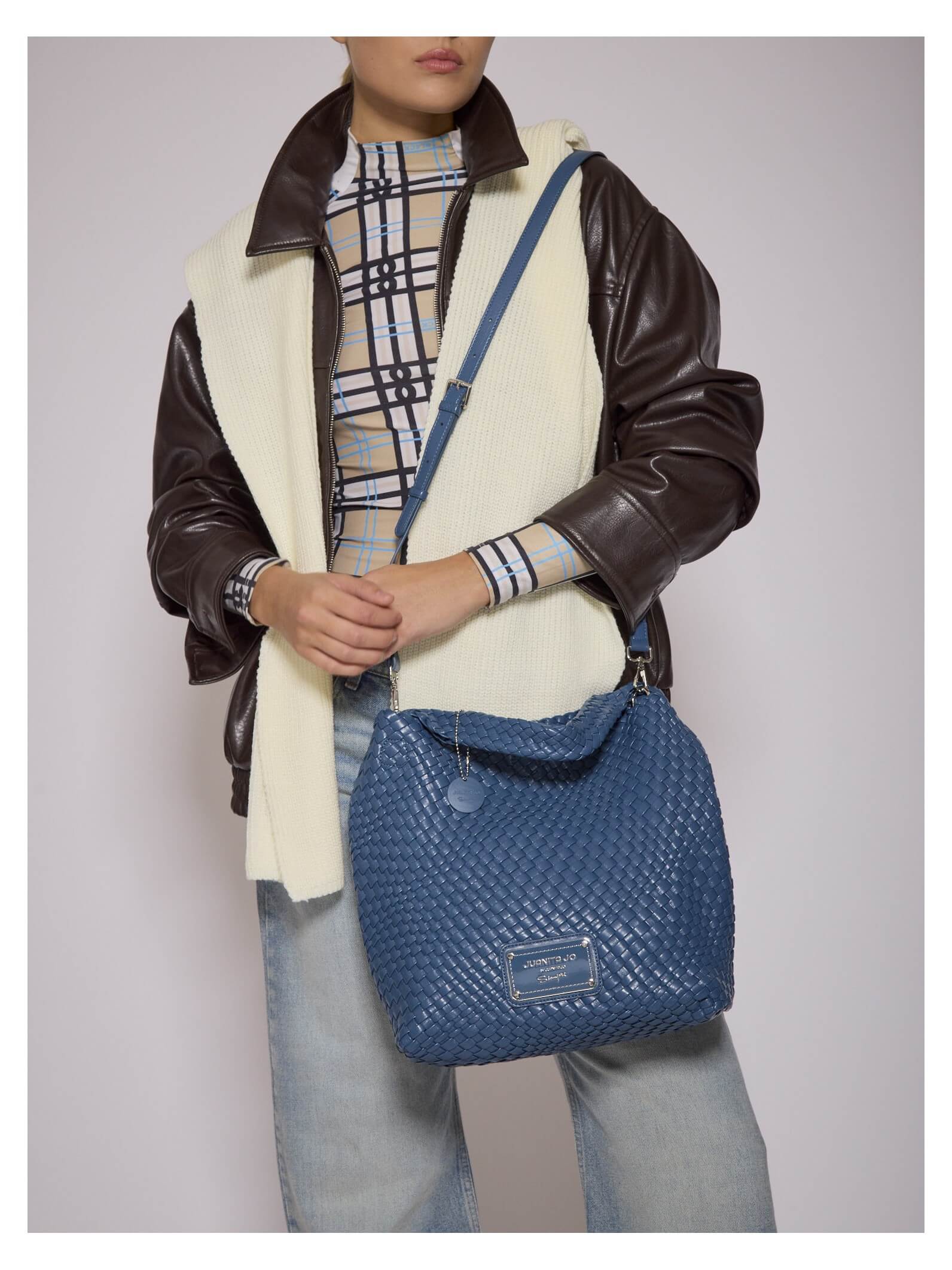 Set Lazo: Cartera mediana + Sobre pouch rectangular Azul