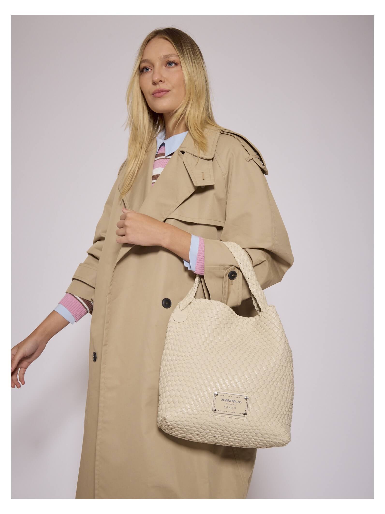 Set Lazo: Cartera mediana + Sobre pouch rectangular Crema