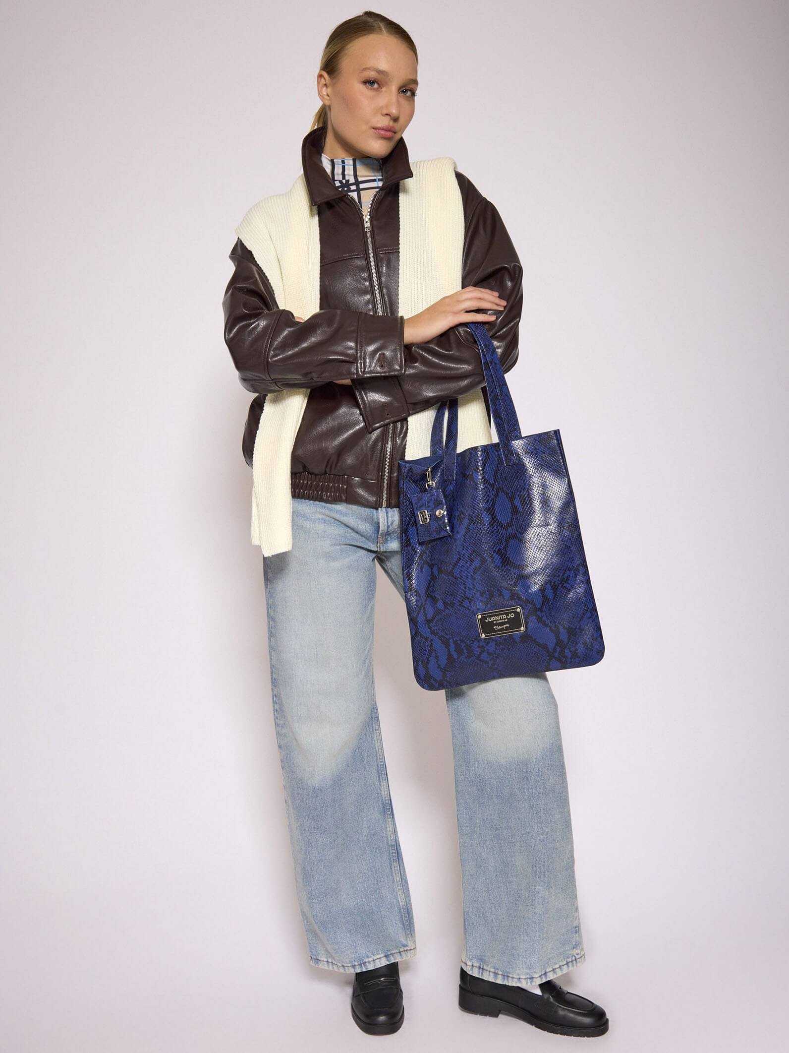 Tote Bag Azul de Cuero Génova