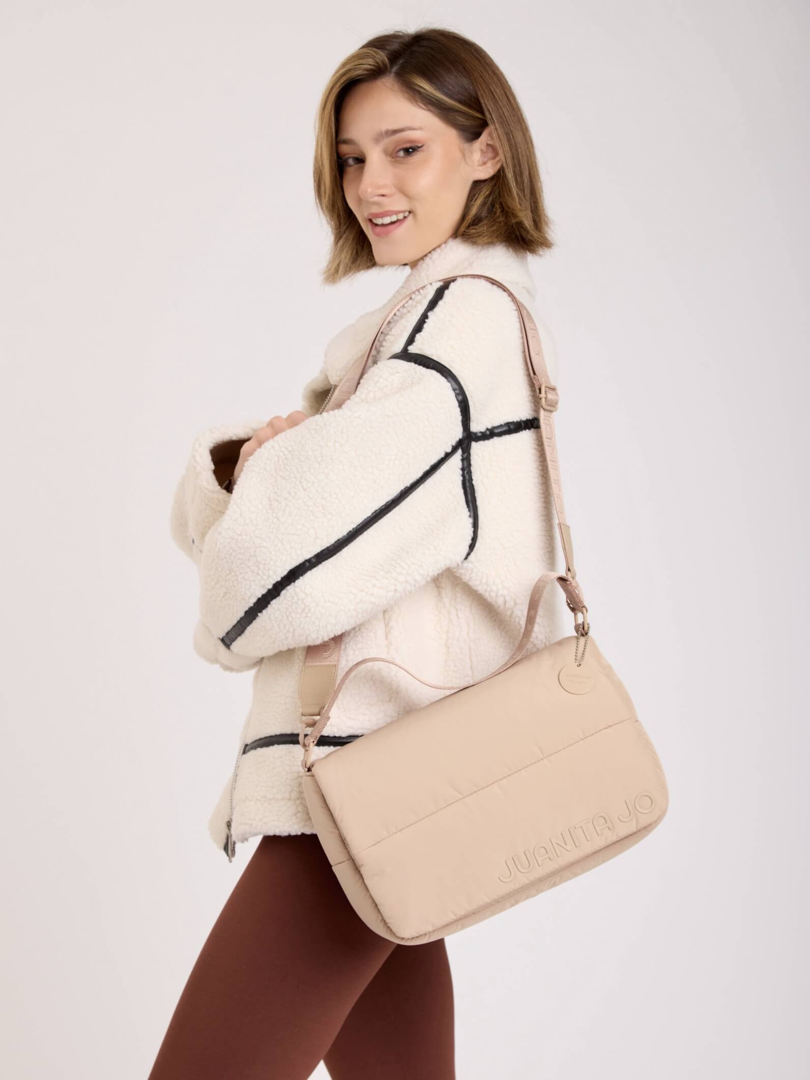 Bandolera puffer visón Caro