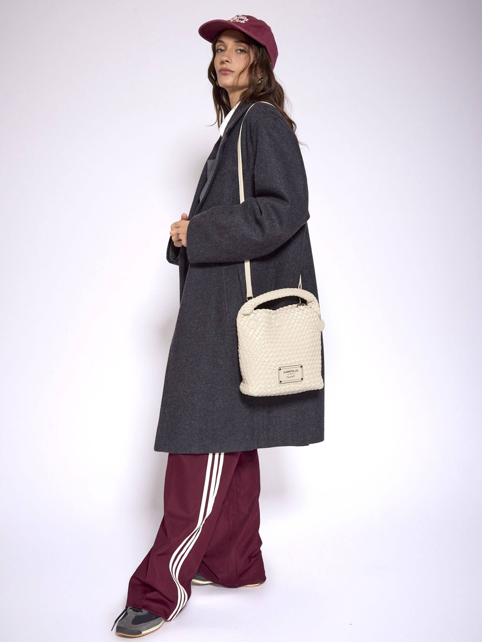 Cartera Chica color Crema Lazo
