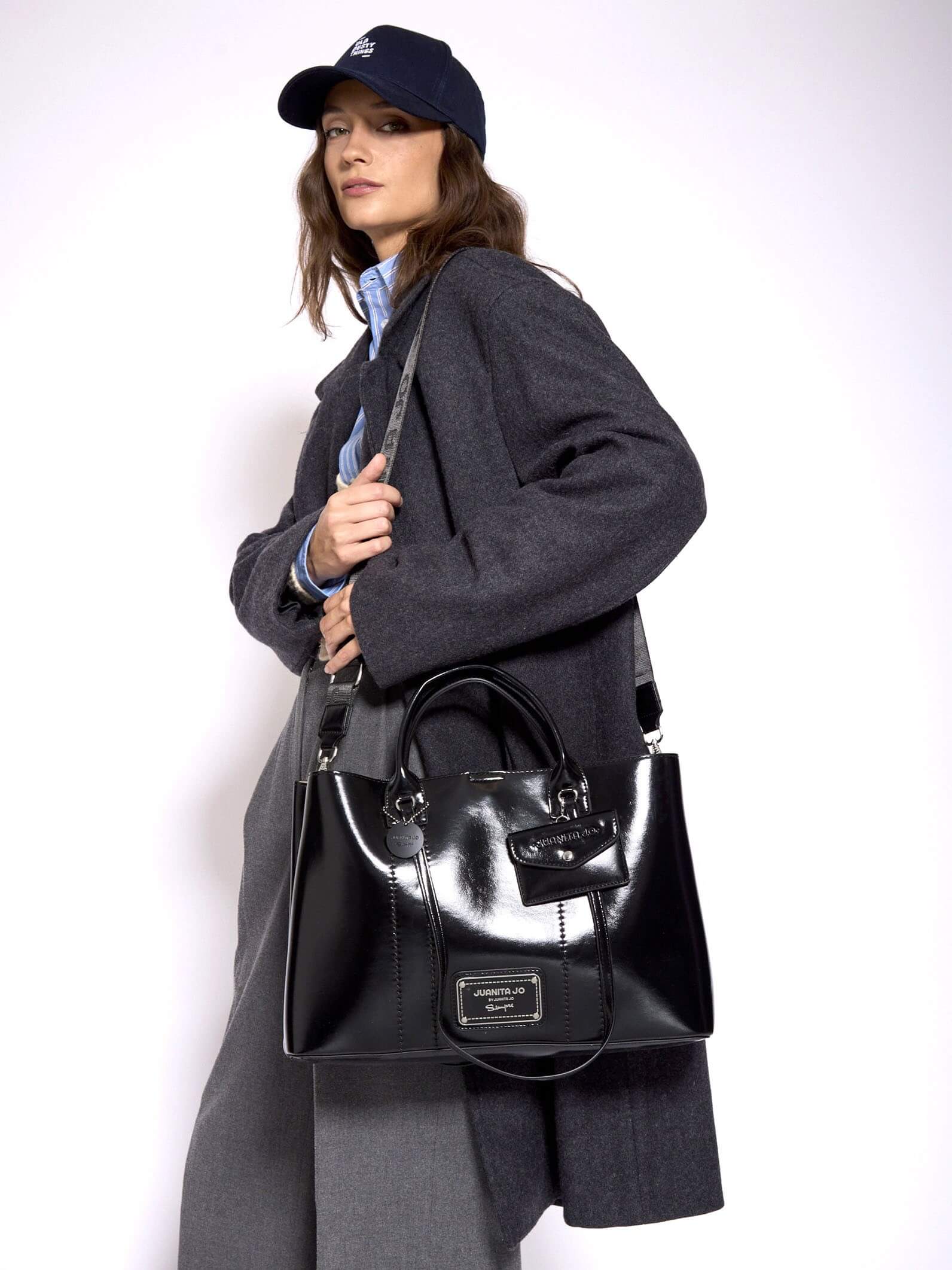 Cartera con porta Notebook Negra Worky
