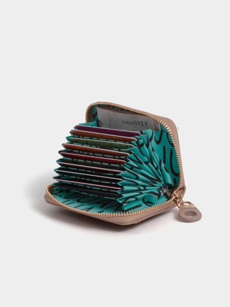 Tarjetero abanico con bolsillo externo Visón